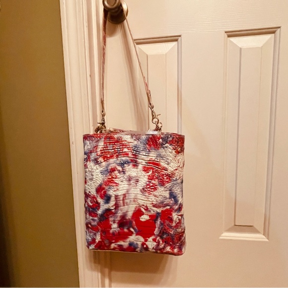🇺🇸BEAUTIFUL BRAHMIN AMELIA BUCKET BAG in VALOR!!! - Picture 7 of 16